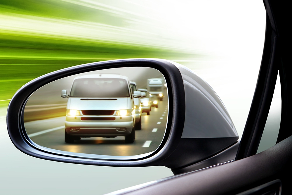 Know Your UAE Lanes and Drive Safely