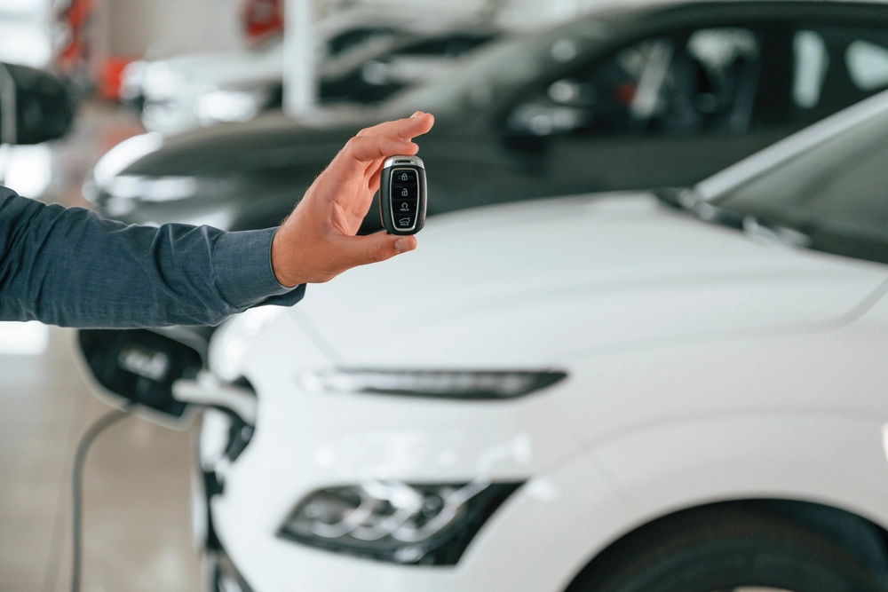 Why Car Buyers Visit Al Aweer Auto Market