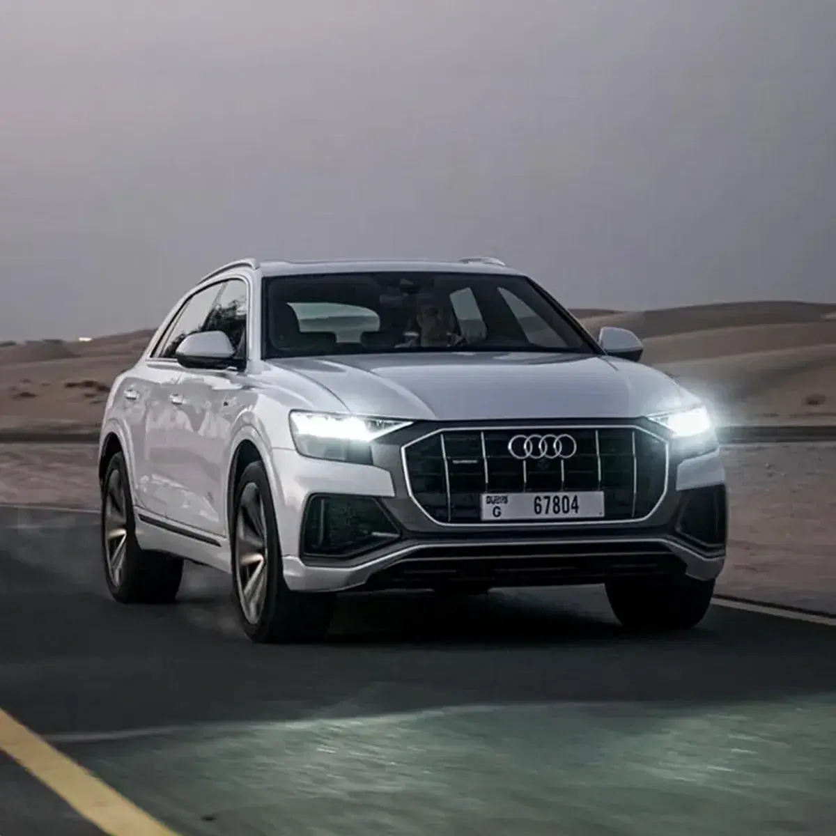 Audi Q8 White Full option 2022 available through primerentalcar.com