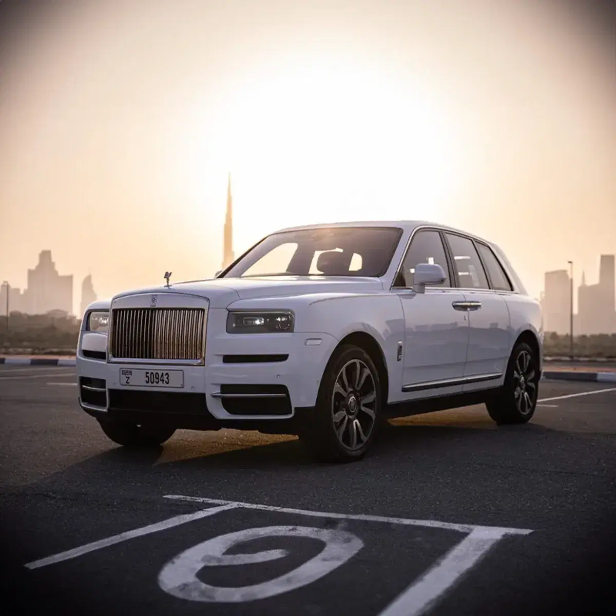 Rolls-Royce Cullinan 2023 available through primerentalcar.com